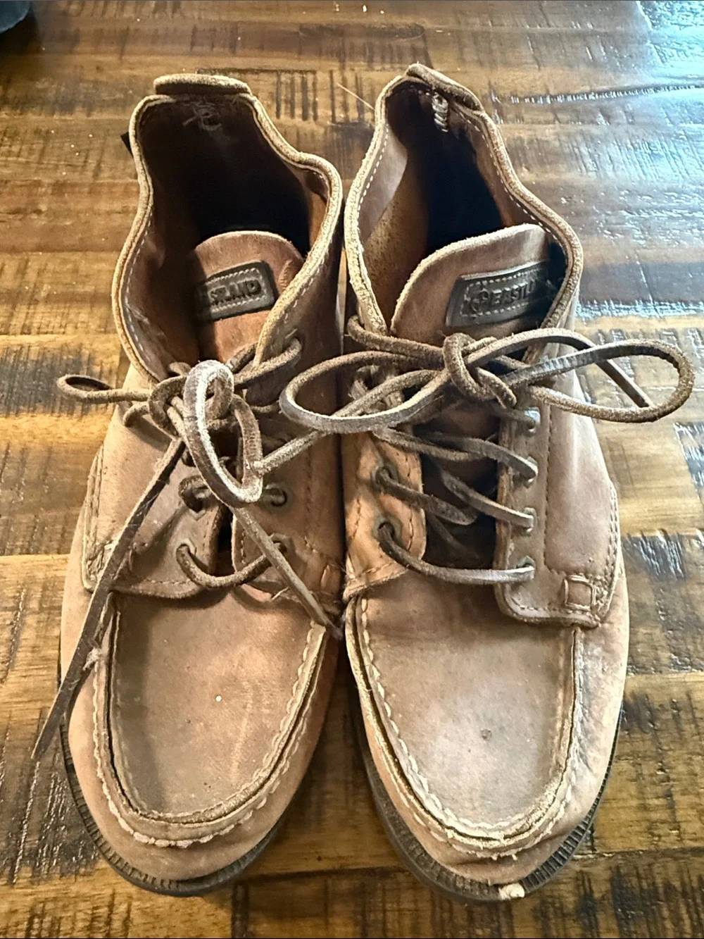 Brown Women’s Leather pplLace-Up Chukka Boots